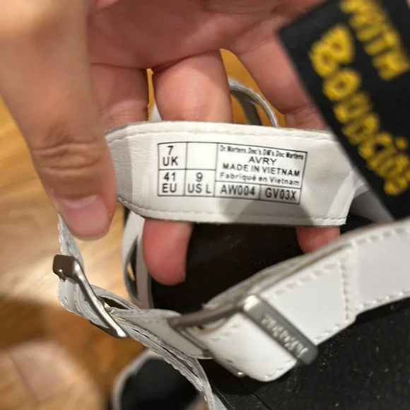 Avery Hydro strap sandals - Picture 4 of 4